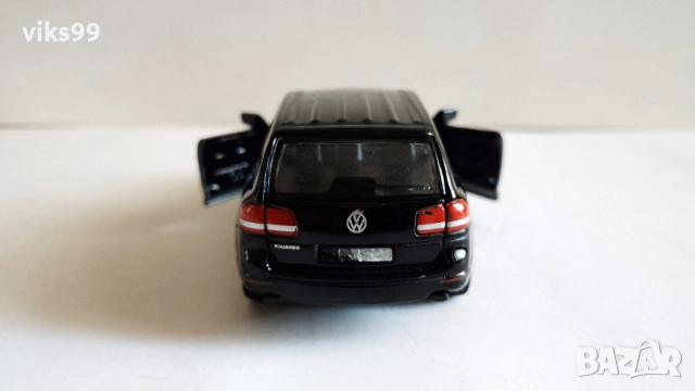 Volkswagen Touareg Maisto - Мащаб 1:42, снимка 3 - Колекции - 51499198