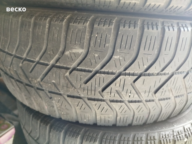 гуми PIRELLI 185.60.15 комплект 4 бр. за 60 лв., снимка 2 - Гуми и джанти - 52177883