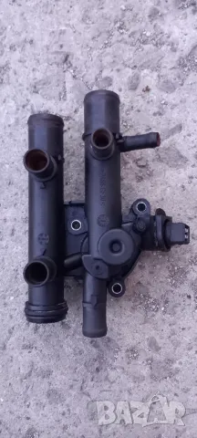 Корпус на термостат Renault Laguna II 2.2 dCi, снимка 2 - Части - 47653666