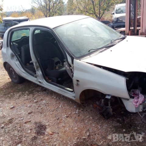 Renault Clio 1.5dci 2003y / Рено Клио 2003г - На Части, снимка 2 - Автомобили и джипове - 42670439