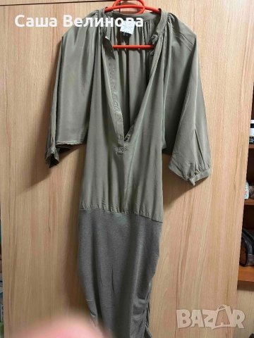 Зелена копринена роба