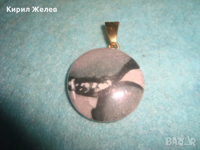 LIMOGES ВИНТИДЖ МАРКОВ ПОЗЛАТЕН ПОРЦЕЛАНОВ АРТ МЕДАЛЬОН МАРКИРАН БИЖУ УНИКАТ 25347, снимка 8 - Колиета, медальони, синджири - 35653917