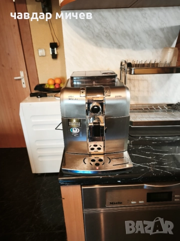 Кафемашина Saeco Syntia, снимка 5 - Кафемашини - 52934540