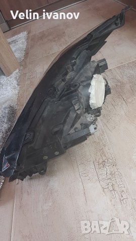 Десен фар за Лексус NX, снимка 5 - Части - 37603312