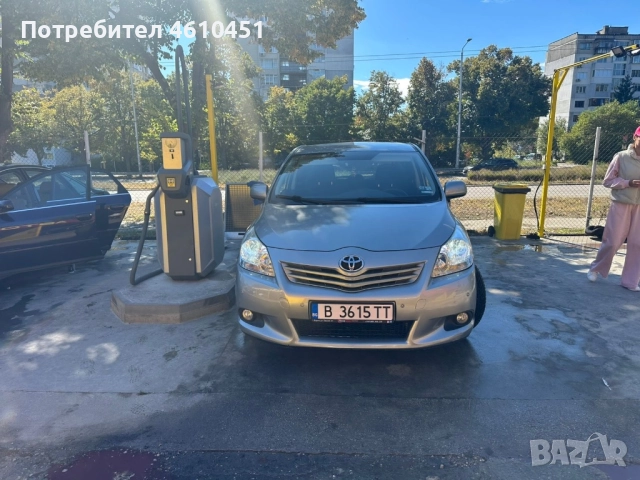 Toyota Verso 2012, снимка 2 - Автомобили и джипове - 51950856