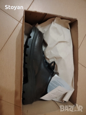 Мъжки кубинки номер44 нови и работни обувки номер43 нови, снимка 5 - Спортни дрехи, екипи - 52592215