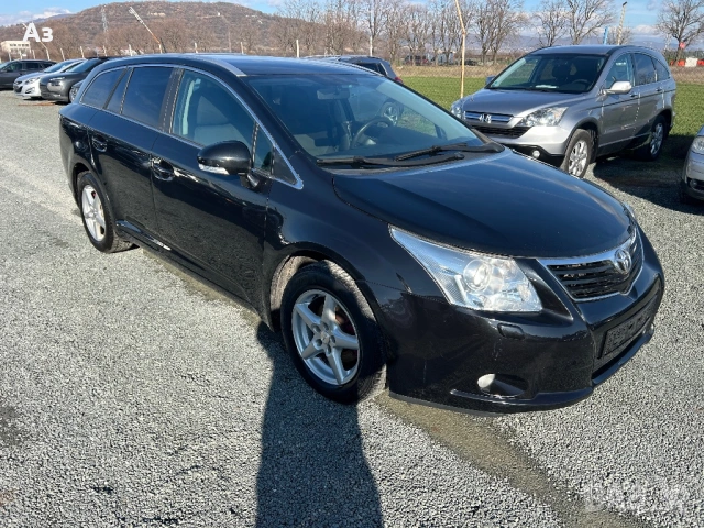 Toyota Avensis Бензин, снимка 5 - Автомобили и джипове - 52393202