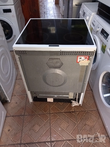 Свободно стояща печка с керамичен плот VOSS Electrolux с две години гаранция!, снимка 2 - Печки, фурни - 52543923