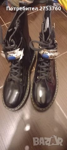 ботуши черни нови, снимка 2 - Дамски боти - 51965820