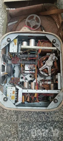 Ретро немски лампов магнетофон Tonbandgerät KB 100 ||, снимка 8 - Радиокасетофони, транзистори - 55872725
