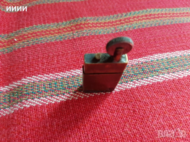 Бензинова запалка Depose, снимка 2 - Антикварни и старинни предмети - 53884154