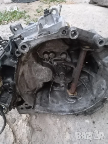 Скоростна кутия Peugeot Partner 1.9d, снимка 3 - Части - 51321206