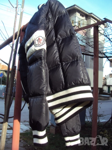 Moncler(Монклер)пухено топло мъжко яке – Оригинално 3ти размер, снимка 15 - Якета - 35345478