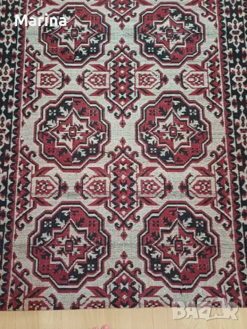 Вълнени килим и пътека жакардови