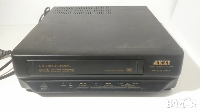 Akai VS-R110EDG video casette player VHS Japan