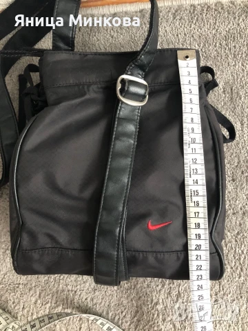 Дамска чанта Nike за през рамо, снимка 4 - Чанти - 51205350