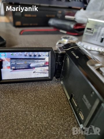 Sony HDR-CX190E, снимка 8 - Камери - 53922643