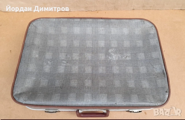 Стар куфар , снимка 2 - Антикварни и старинни предмети - 53155380