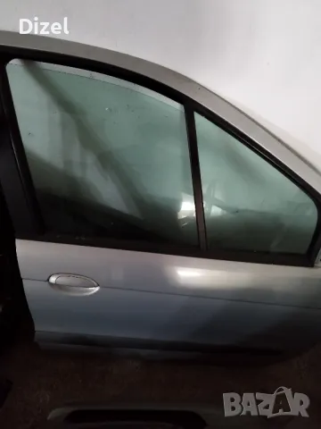 Продавам дясна врата Рено Сценик 2001г., снимка 2 - Части - 48075481