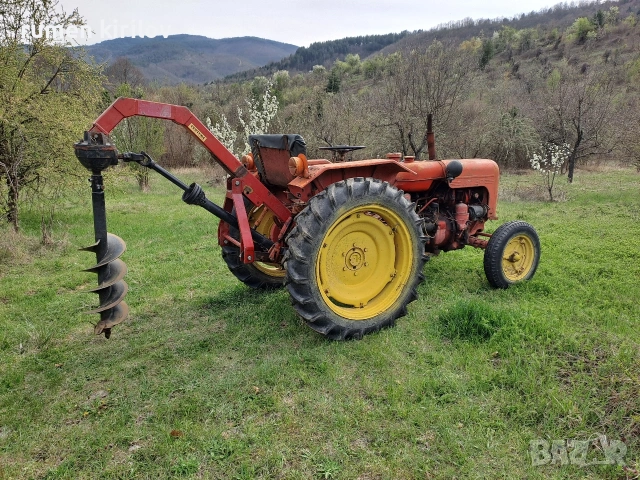 Трактор с Ямокопател, снимка 3 - Селскостопанска техника - 54184524