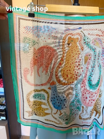 Шалове с животински десен, снимка 8 - Шалове - 54322862