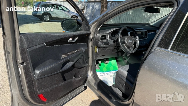 Кия Соренто , снимка 6 - Автомобили и джипове - 53903597