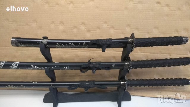 Декоративни самурайски мечове, три броя, снимка 2 - Други ценни предмети - 38917434