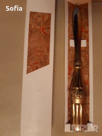 Кока Кола Колекции/подарък :нови аксесоари от 90-2000г значки,ключодържатели,нож и химикал Паркер, снимка 7 - Колекции - 31598930