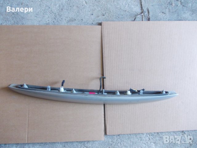 LANCIA YPSILON лайсна за заден капак, снимка 2 - Части - 44389260