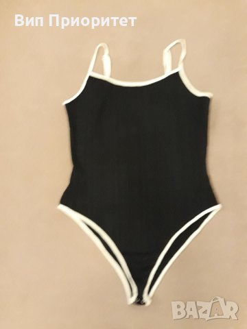 Черна боди с тънка бяла презрамка - секси модел