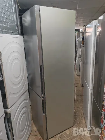 Иноксов комбиниран хладилник с фризер Сименс Siemens A +++ с две години гаранция! , снимка 8 - Хладилници - 55795506