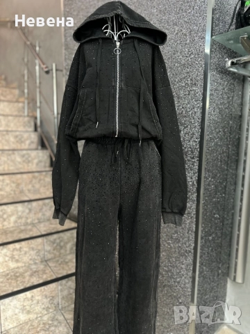 Дамски спортен сет, снимка 2 - Спортни екипи - 52811829