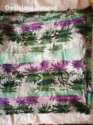 Шал на Benetton + подарък