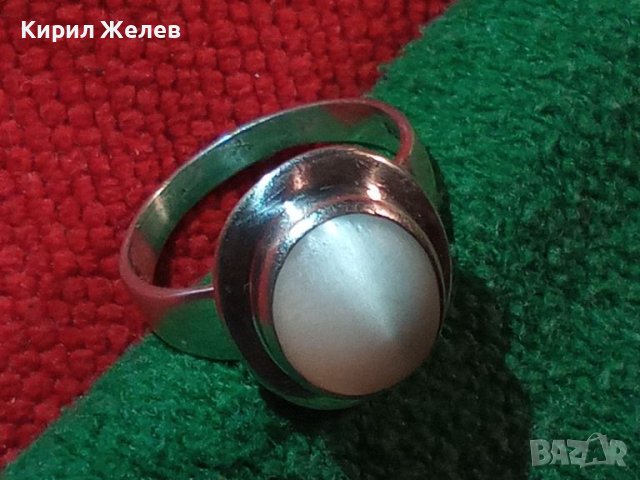 ВЕЛИКОЛЕПЕН АНГЛИЙСКИ ВИНТИДЖ АРТ СРЕБЪРЕН ПРЪСТЕН СРЕБРО 925 с РЪЧНО ШЛИФОВАН РЯДЪК БЯЛ АХАТ 17288, снимка 3 - Пръстени - 45932477