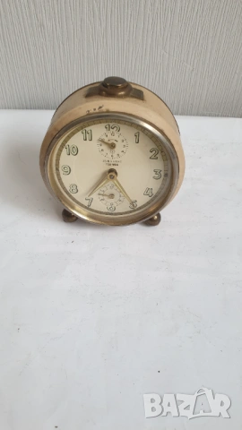 Будилник JUNGHANS TRIVOX 60те години, снимка 4 - Антикварни и старинни предмети - 53895943