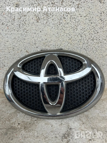 75301-02020. Предна емблема броня за Тойота версо. 75312-02110, снимка 2 - Аксесоари и консумативи - 54034948