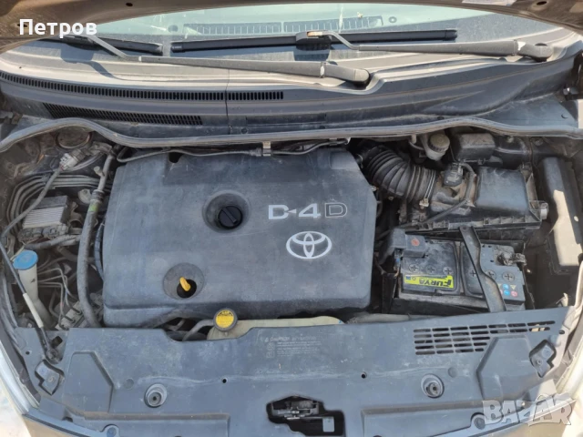 Toyota Corolla Verso 2.2 D4D На части, снимка 7 - Автомобили и джипове - 50723395