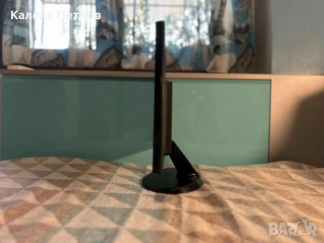 Монитор LG Flatron E2242C-BN, снимка 4 - Монитори - 51290536