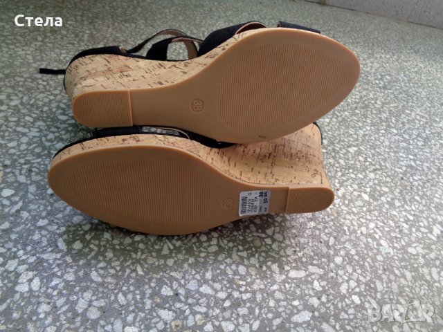 Дамски обувки Cox, нови, черни с беж, снимка 8 - Дамски обувки на ток - 29513806