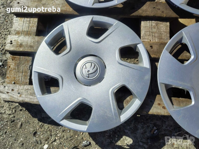 15 цола Тасове SKODA Rapid Fabia 5JA601147A Оригинал, снимка 3 - Аксесоари и консумативи - 54335154