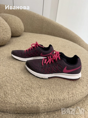 дамски маратонки NIKE, снимка 4 - Маратонки - 55785914