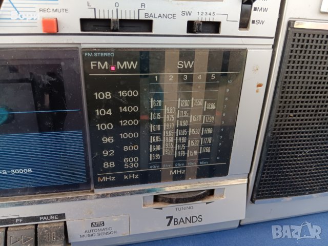 SONY Радиокасетофон, снимка 2 - Радиокасетофони, транзистори - 44245316