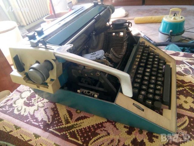 Пишеща машина ГДР DDR, снимка 2 - Други - 29883873