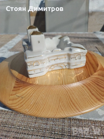 Порцеланов пепелник,,Баба Вида,, 1960г.колекционерски тегло 338гр. български,здрав,чист, снимка 5 - Колекции - 54143306