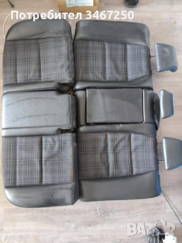 Задни седалки за Peugeot 307  нямат скъсано или захабено 