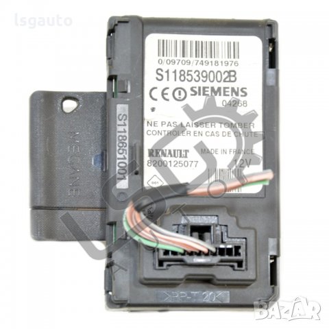 Четец с карта Renault GRAND SCENIC II 2004-2009 RM170821N-173