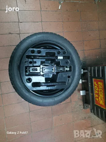 Патерица Renault Captur пълен комплект, снимка 2 - Гуми и джанти - 56119949