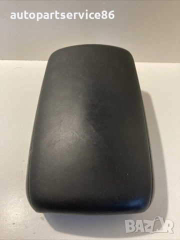 Подлакътник черна кожа за Nissan Qashqai 2.0 бензин (2010)