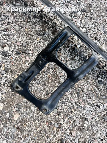 Преден панел над радиатори за Мерцедес Ц-класа w203.2000-2004г, снимка 3 - Части - 47526097