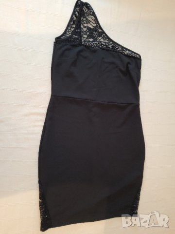 Малка черна рокля на MOHITO р-р L